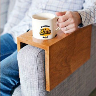 KAKO DA NAPRAVITE DRVENI STALAK ZA SOFU