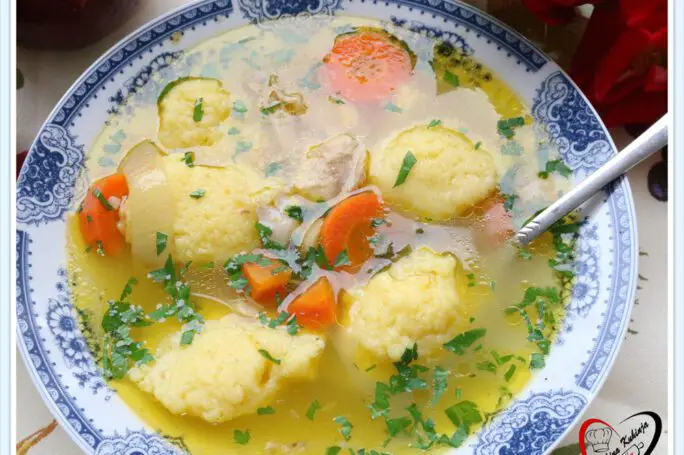 Recept za pileću supu sa knedlama