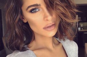 Ovakav razdeljak pristaje svakom obliku lica