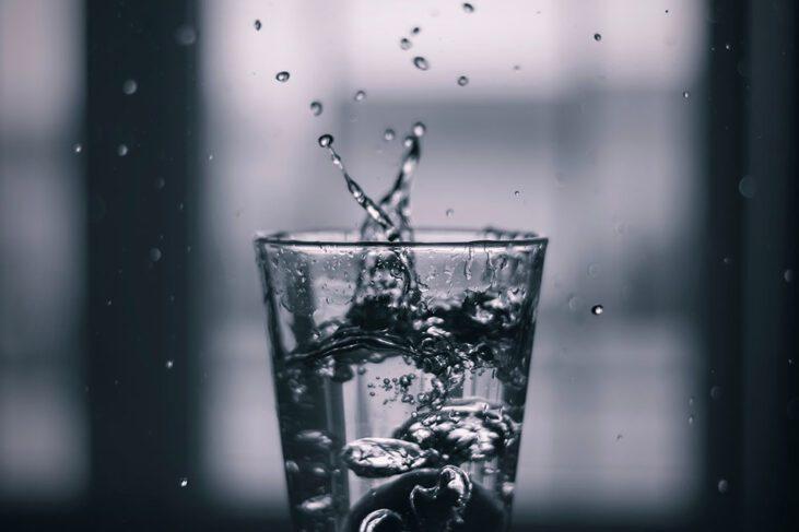 Otkrijte zašto treba da pijete alkalnu vodu svaki dan