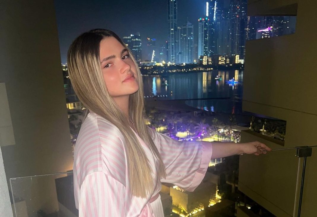 Ne skrivaju više ljubav Nika otkrila s kim je u vezi! Duško i Jelena poludil, a ni vama neće biti dobro!! - content image
