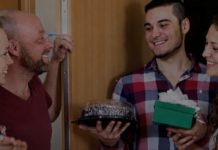 Zašto neki ljudi nikada ne dolaze u goste praznih ruku, a drugima to ne pada na pamet Zašto neki ljudi nikada ne dolaze u goste praznih ruku, a drugima to ne pada na pamet - featured image