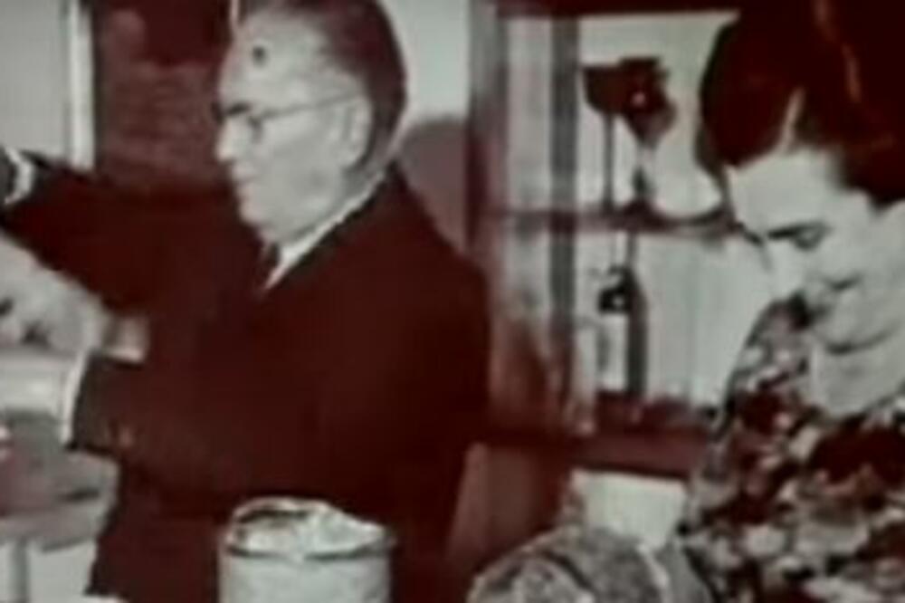 LJUBAV JOVANKE I TITA KOJA SE PAMTI! Ekskluzivna ispovest prve dame Jugoslavije! - featured image LJUBAV JOVANKE I TITA KOJA SE PAMTI! Ekskluzivna ispovest prve dame Jugoslavije! - featured image