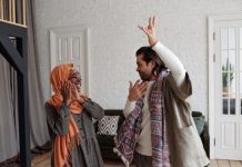 Udala se za muslimana, pa zavela sveštenika, a onda su joj sestre priredile pakao: Šok priča majke naše velike zvezde Udala se za muslimana, pa zavela sveštenika, a onda su joj sestre priredile pakao: Šok priča majke naše velike zvezde - featured image