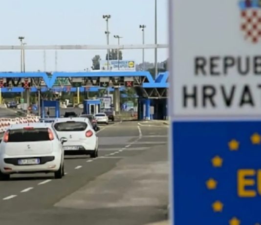 VAŽNO UPOZORENJE ZA PUTNIKE, posebno roditelje: Bez ovog dokumenta dijete moze da bude zaustavljeno na granici! VAŽNO UPOZORENJE ZA PUTNIKE, posebno roditelje: Bez ovog dokumenta dijete moze da bude zaustavljeno na granici! - featured image