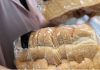 Nikako ne kupujte sečeni hleb u kesi: Evo na šta treba da obratite pažnju Nikako ne kupujte sečeni hleb u kesi: Evo na šta treba da obratite pažnju - featured image