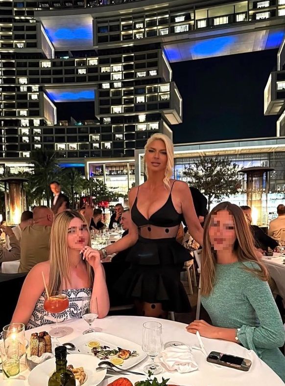 Jelena Karleuša prvi put otvoreno o Atini i Niki: kako su joj kćerke postale oslonac nakon teškog privatnog perioda - featured image