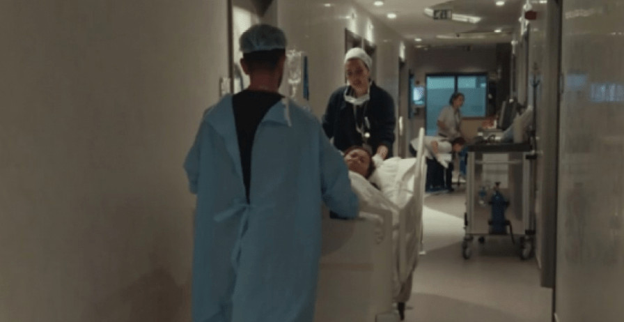 NAJNOVIJE VIJESTI!!!CECA RAŽNATOVIĆ OPERISANA PRIJE 8 SATI! Javile se komplikacije,nismo ni slutili da ovo njoj može da se desi, ova žena se NE ODVAJA od pevačice! - featured image
