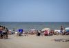 Srbi se zacenjuju od smeha zbog onoga što je ova žena OBULA NA PLAŽI: Kada je izašla iz plićaka, usledio je apsolutni ŠOK SEZONE – “Gospođa se ne postaje, gospođa se rađa” Srbi se zacenjuju od smeha zbog onoga što je ova žena OBULA NA PLAŽI: Kada je izašla iz plićaka, usledio je apsolutni ŠOK SEZONE – “Gospođa se ne postaje, gospođa se rađa” - featured image