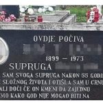 POKOJNICA OSTAVILA ROĐENOM SUPRUGU PORUKU NA SPOMENIKU 3 godine kasnije usledio SKANDAL ODGOVOR: Ljudi čitaju i ne veruju da je ovo STVARNO POKOJNICA OSTAVILA ROĐENOM SUPRUGU PORUKU NA SPOMENIKU 3 godine kasnije usledio SKANDAL ODGOVOR: Ljudi čitaju i ne veruju da je ovo STVARNO - featured image