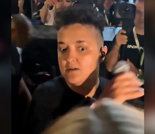 “MRŠ, BRE!” Marija Šerifović urlala na devojčicu pred svima, svi ostali u šoku – SNIMAK NALJUTIO NAROD “MRŠ, BRE!” Marija Šerifović urlala na devojčicu pred svima, svi ostali u šoku – SNIMAK NALJUTIO NAROD - featured image