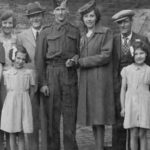 Slika sa srpske svadbe stara 100 godina otkriva istinu od koje nas hvata mučnina: Vidite li vi jeziv detalj? (FOTO) Slika sa srpske svadbe stara 100 godina otkriva istinu od koje nas hvata mučnina: Vidite li vi jeziv detalj? (FOTO) - featured image