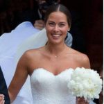 ANA IVANOVIĆ SE UDALA ,POGELDAJTE KAKAV JE SKANDAL ŠVAJNI NAPRAVIO KAD JE VIDIO KO JE U PITANJU: A i vi ćete ostat u šoku!!! Švani mu nije ni do koljena!!!!Ana je ubola jakpot (FOTO) ANA IVANOVIĆ SE UDALA ,POGELDAJTE KAKAV JE SKANDAL ŠVAJNI NAPRAVIO KAD JE VIDIO KO JE U PITANJU: A i vi ćete ostat u šoku!!! Švani mu nije ni do koljena!!!!Ana je ubola jakpot (FOTO) - featured image