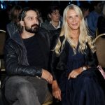 Veljko Kuzmančević PREVARIO VERICU!!! PODLEGAO iskušenjima OVE POZNATE PJEVAČICE!!!VERICA NE DOLAZI SEBI ZAR BAŠ S NJOM!!! Veljko Kuzmančević PREVARIO VERICU!!! PODLEGAO iskušenjima OVE POZNATE PJEVAČICE!!!VERICA NE DOLAZI SEBI ZAR BAŠ S NJOM!!! - featured image