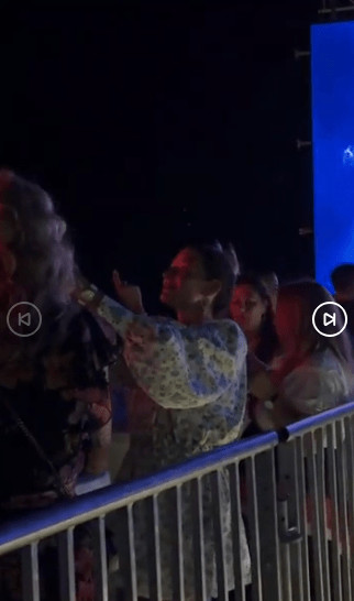 Jovana Joksimović u transu na Željkovom koncertu! Usred nastupa uradila nešto što je svima privuklo pažnju - featured image