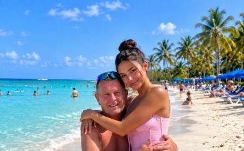 Moja majka me oduvijek upozoravala: „Nikada nemoj sjesti djedu u krilo.“ Mislila sam da je smiješna — sve dok mi to jednog dana, na plaži, nakon što smo snimili ovu fotografiju, ponovno nije rekla. Ovaj put sam je napokon upitala zašto… Moja majka me oduvijek upozoravala: „Nikada nemoj sjesti djedu u krilo.“ Mislila sam da je smiješna — sve dok mi to jednog dana, na plaži, nakon što smo snimili ovu fotografiju, ponovno nije rekla. Ovaj put sam je napokon upitala zašto… - featured image