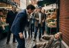 Susret na pijaci koji je promenio život: Adrian ponovo pronašao svoju majku nakon 20 godina Susret na pijaci koji je promenio život: Adrian ponovo pronašao svoju majku nakon 20 godina - featured image