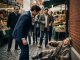 Susret na pijaci koji je promenio život: Adrian ponovo pronašao svoju majku nakon 20 godina Susret na pijaci koji je promenio život: Adrian ponovo pronašao svoju majku nakon 20 godina - featured image