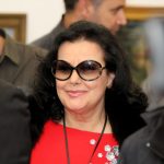 Oženio je najlepšu glumicu Jugoslavije, a onda mu je pamet pomutila Sekulina žena: Skrasio se kraj 32 godine mlađe i u 76-oj dobio decu Oženio je najlepšu glumicu Jugoslavije, a onda mu je pamet pomutila Sekulina žena: Skrasio se kraj 32 godine mlađe i u 76-oj dobio decu - featured image