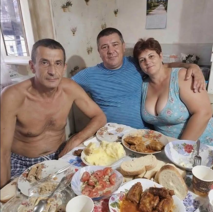 Moj muž doveo je nepoznatog muškarca u naš dom i zamolio me da mu dopustim da prenoći samo jednu noć. Međutim, sljedećeg jutra slučajno sam čula njihov tajni razgovor u kuhinji i shvatila da se taj čovjek nije pojavio u našim životima slučajno. - featured image