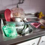 8 psiholoških problema koje otkriva nered u kući: Evo na šta ukazuje prljava kuhinja, prašina… 8 psiholoških problema koje otkriva nered u kući: Evo na šta ukazuje prljava kuhinja, prašina… - featured image