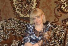 🔞😱💔 S 47 godina upoznala sam muškarca na Facebooku koji je od mene tražio da mu svake večeri šaljem istu fotografiju. Tri mjeseca kasnije nazvala me nepoznata žena i počela vrištati: „ZAR VAS NIJE SRAM?! VAŠA FOTOGRAFIJA NALAZI SE NA RAZNIM STRANICAMA !” Ali kad sam otvorila poveznicu koju mi je poslala i pročitala što je tamo pisalo… Poželjela sam da to nikada nisam vidjela… 🥺👇💔 🔞😱💔 S 47 godina upoznala sam muškarca na Facebooku koji je od mene tražio da mu svake večeri šaljem istu fotografiju. Tri mjeseca kasnije nazvala me nepoznata žena i počela vrištati: „ZAR VAS NIJE SRAM?! VAŠA FOTOGRAFIJA NALAZI SE NA RAZNIM STRANICAMA !” Ali kad sam otvorila poveznicu koju mi je poslala i pročitala što je tamo pisalo… Poželjela sam da to nikada nisam vidjela… 🥺👇💔 - featured image