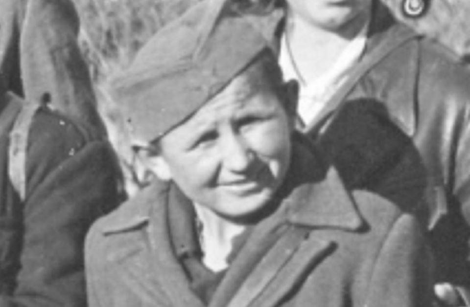 Evo kako je zaista umro Boško Buha: Nije hteo da ostavi čuvenu doktorku koju su trudnu držali u kavezu, u 17-oj jezivo skončao - featured image Evo kako je zaista umro Boško Buha: Nije hteo da ostavi čuvenu doktorku koju su trudnu držali u kavezu, u 17-oj jezivo skončao - featured image