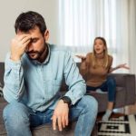KADA MUŠKARAC PRESTANE DA VOLI, OVO ĆE BITI PRVI ZNAK – I to onaj koji niko ne primjećuje KADA MUŠKARAC PRESTANE DA VOLI, OVO ĆE BITI PRVI ZNAK – I to onaj koji niko ne primjećuje - featured image
